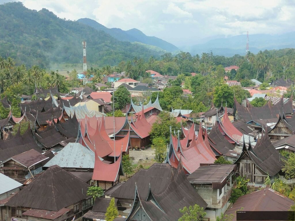 Menara Songket Solok Selatan: Saksikan Ribuan Rumah Gadang