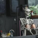 Turis Inggris Minta Maaf ke Ibu Setelah Kunjungi Kafe Kematian Thailand