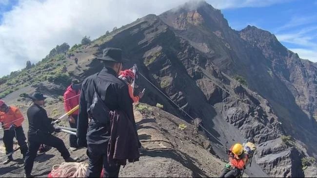 Tewasnya Pendaki saat Naik Gunung, Menpar: Keselamatan, Keamanan Prioritas Utama Pengembangan Wisata