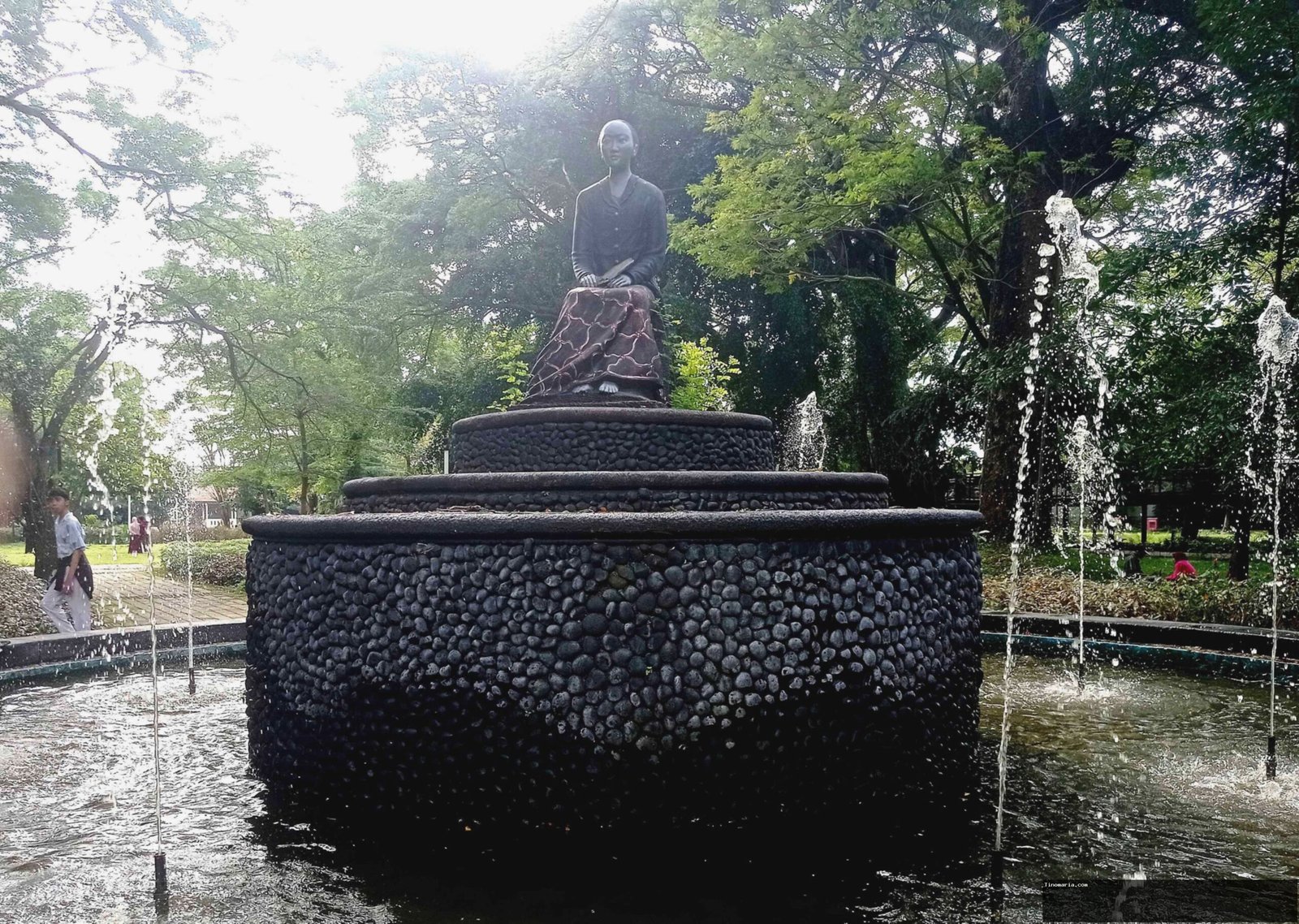 Mencari Kedamaian Sendiri? Me Time Anti Sepi di Taman Balekambang