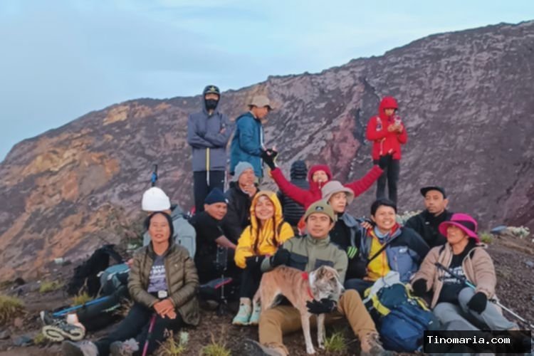 Tantangan Terberat Pemandu Gunung di Bali, Peserta Kram hingga Jatuh Terpeleset