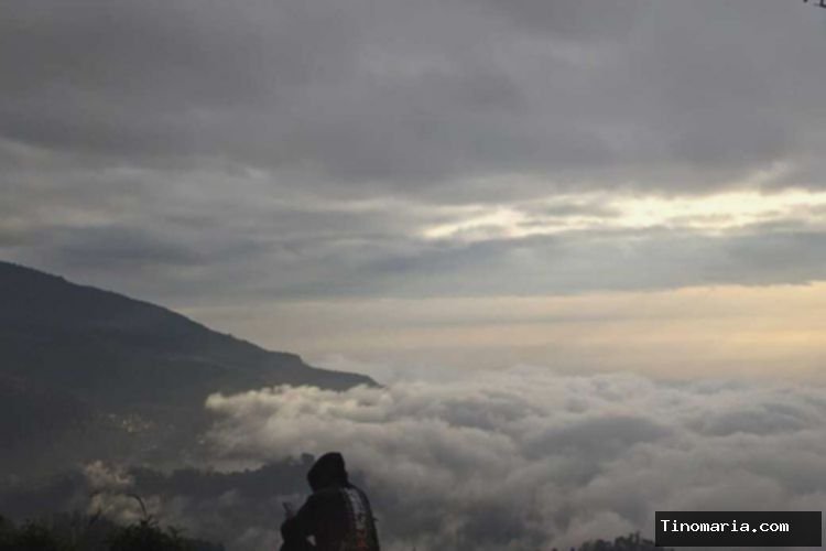 Gunung Kendil, Jalur Pendakian bagi Pemula yang Ingin Rasakan Keindahan di Atas Awan